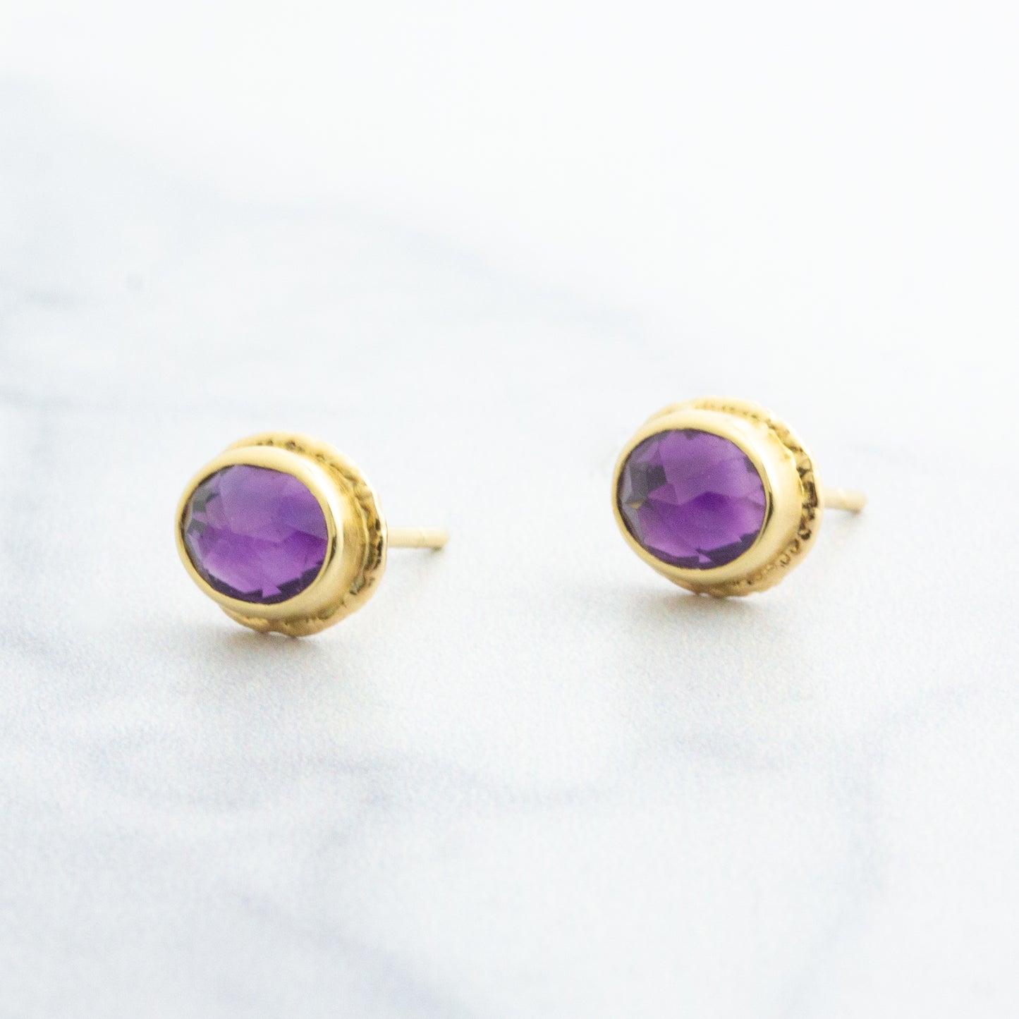 14K Gold Oval Amethyst Post Earrings